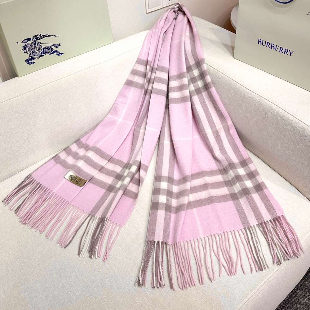 Burberry Shawl - Picture 3 of 7